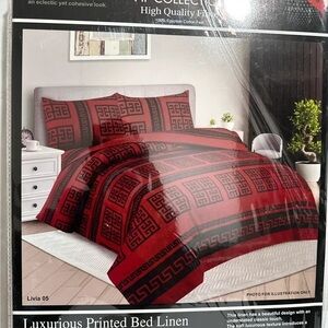 Elegant Red and Black Duvet Cover Set